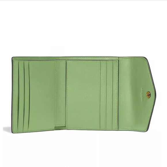 Coach Wyn Wallet - Picture 2 of 10